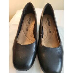 Clarks womens Shoes, 8, Pumps,Black, 1.5 Inch Heels, Good Cond.